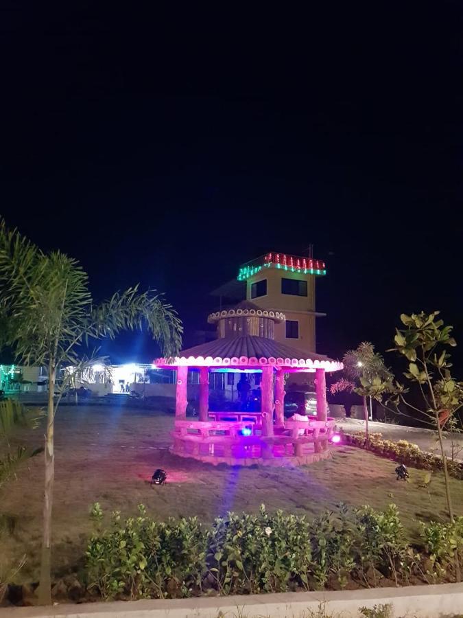 Vila Sundar Farm Karjat Exteriér fotografie
