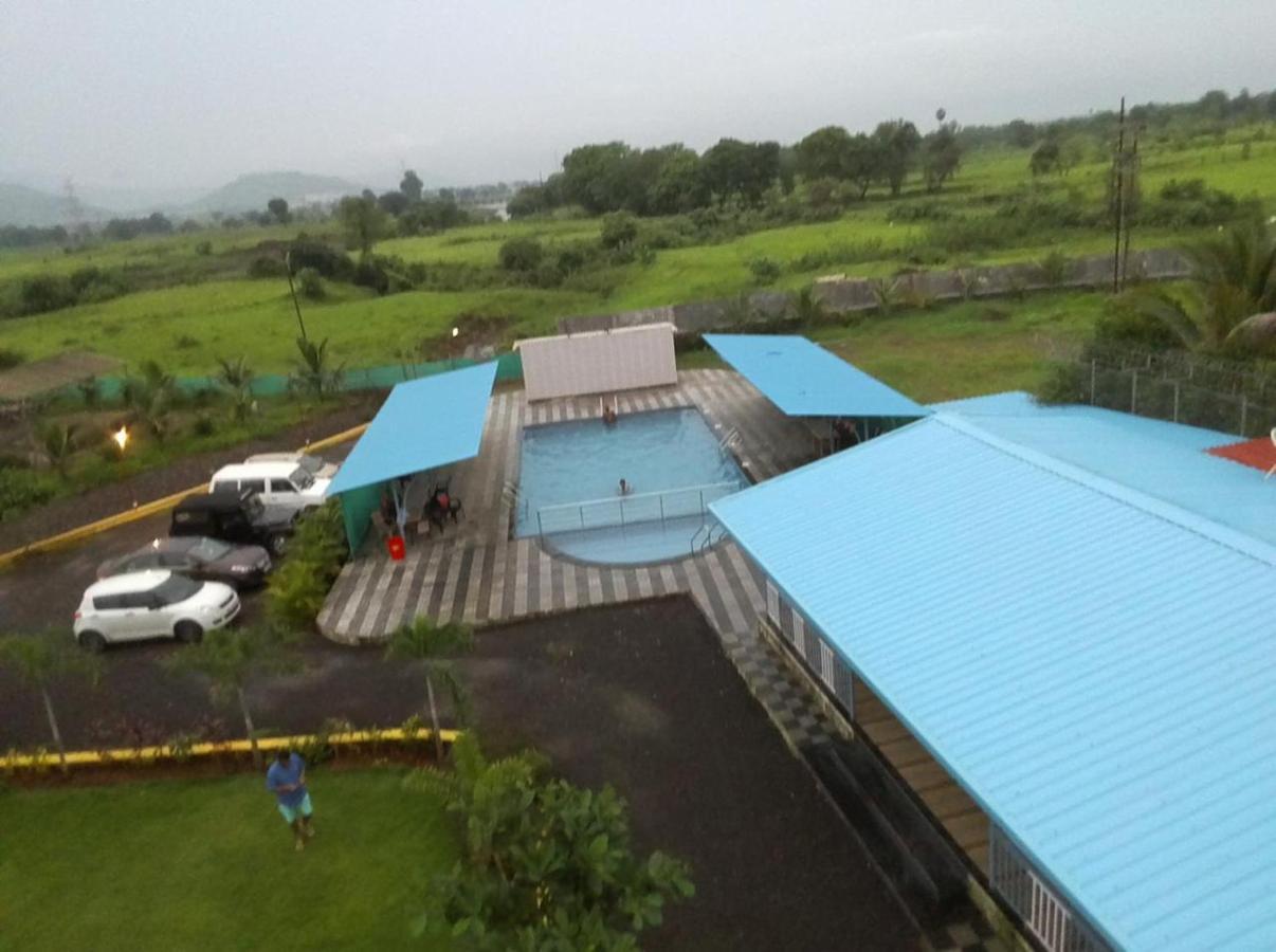 Vila Sundar Farm Karjat Exteriér fotografie